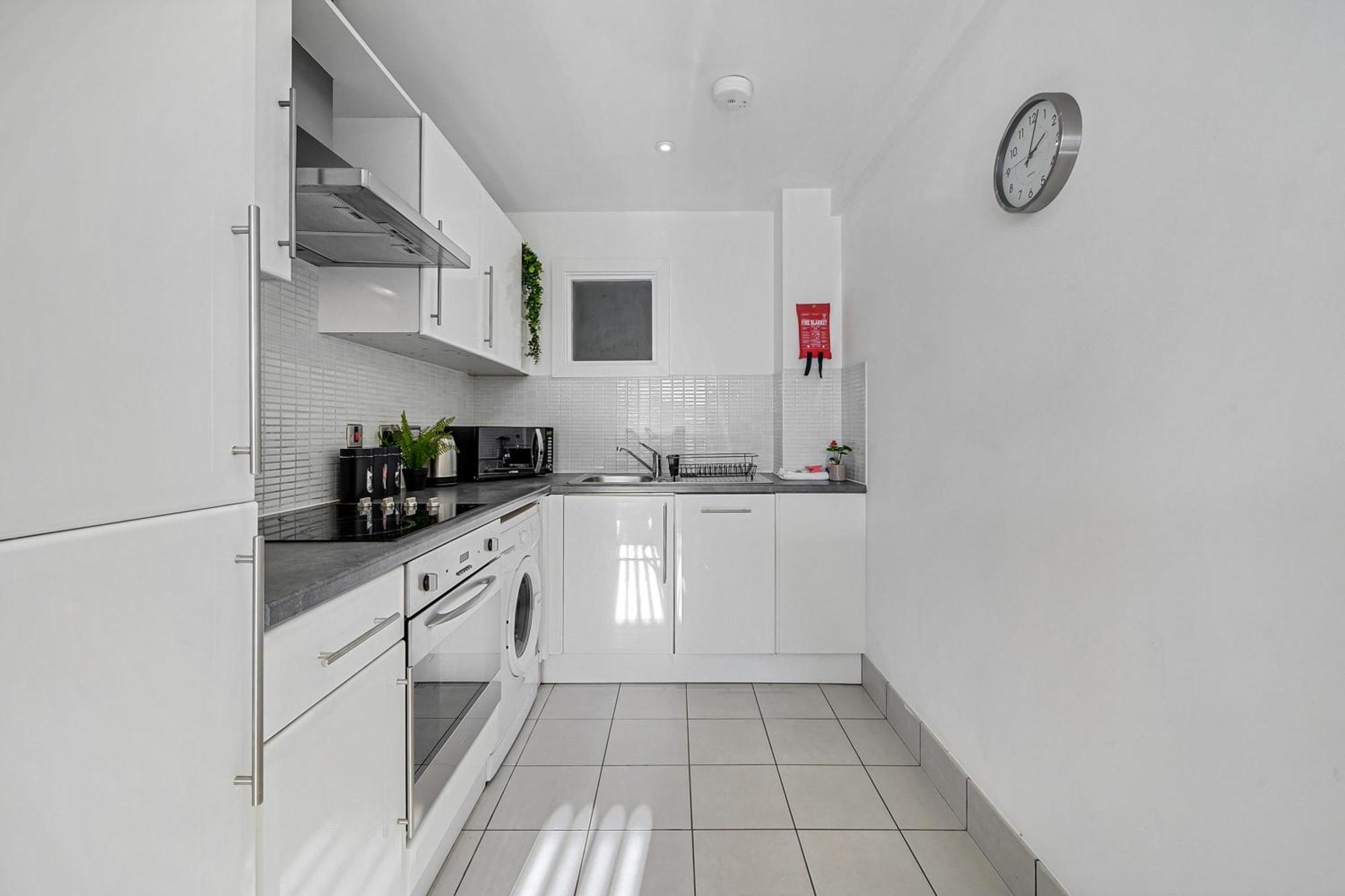 Apartment Host & - Standish Street Abode