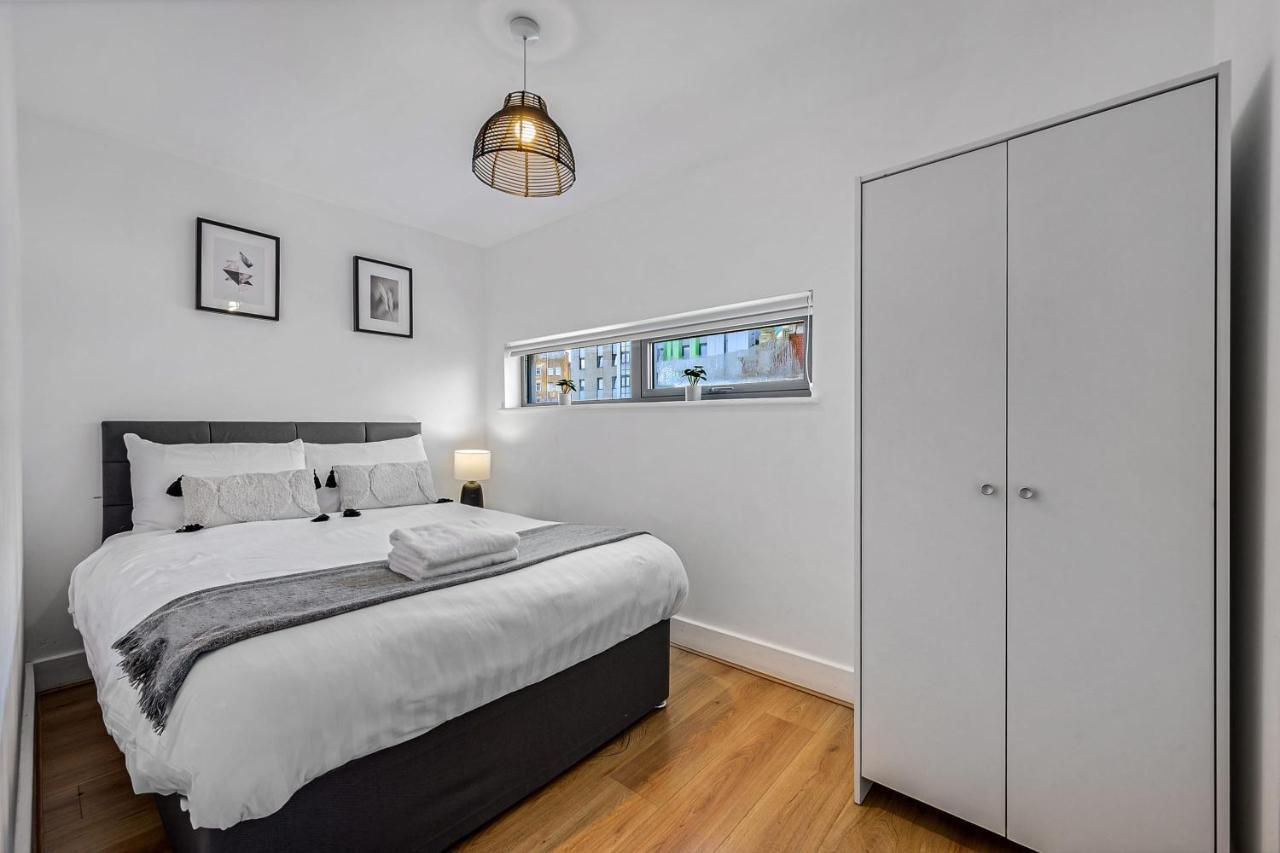 Apartment Host & - Standish Street Abode
