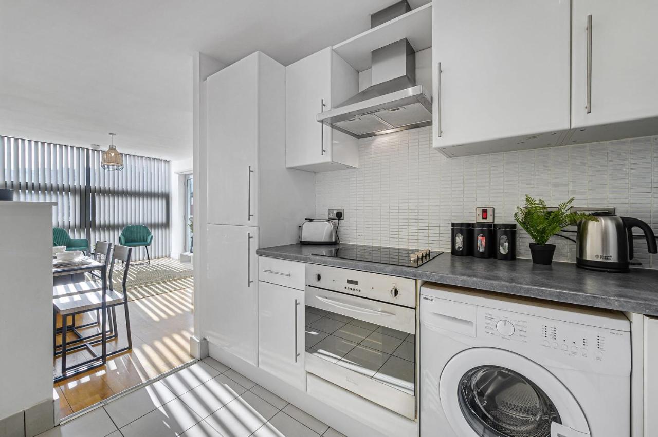 Host & - Standish Street Abode Apartment