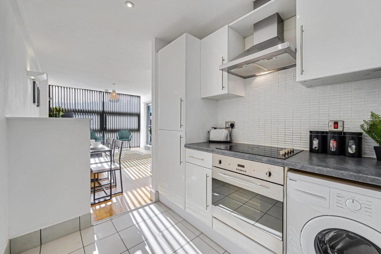 Apartment Host & - Standish Street Abode *